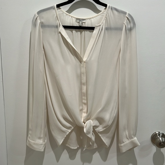 Joie 100% Silk Blouse. White. Size XS - Picture 2 of 7